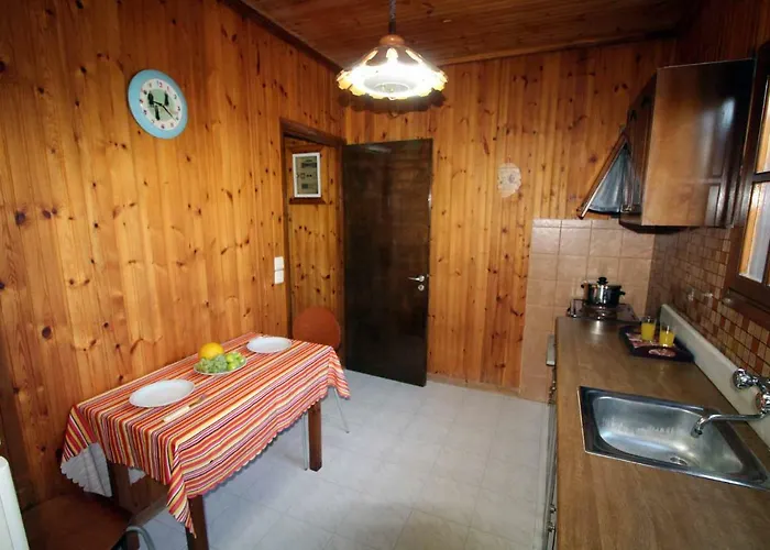 Katomeris House