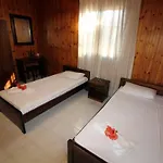 Apartman Katomeris House