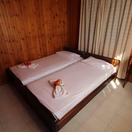 Katomeris House * Rodas